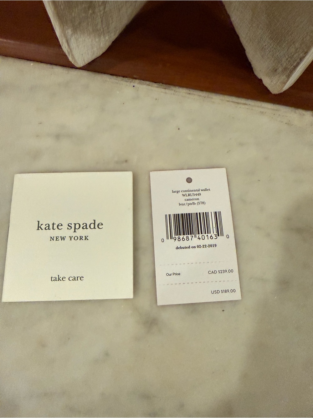 🌸 Kate Spade Zip Wallet ~ NEW - Picture 2 of 8